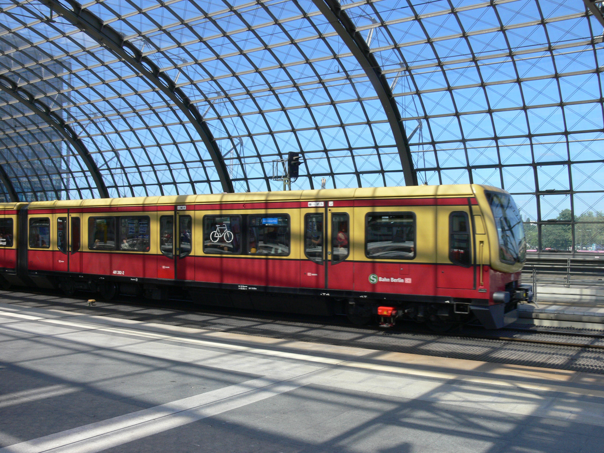 Bahn in Berlin (Bild: Der Weg)